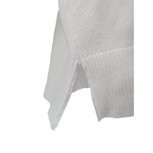 Sweet Romeo Womens White Turtleneck Star Sweater Large Polyester/Nylon - Picture 3 of 4